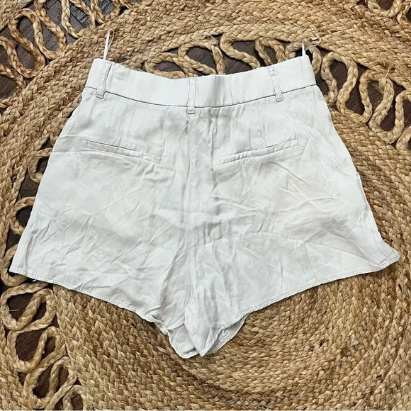 Zara Beige Flowy Shorts size Med - Picture 3 of 3